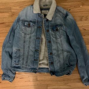 Fleece lines denim jacket!